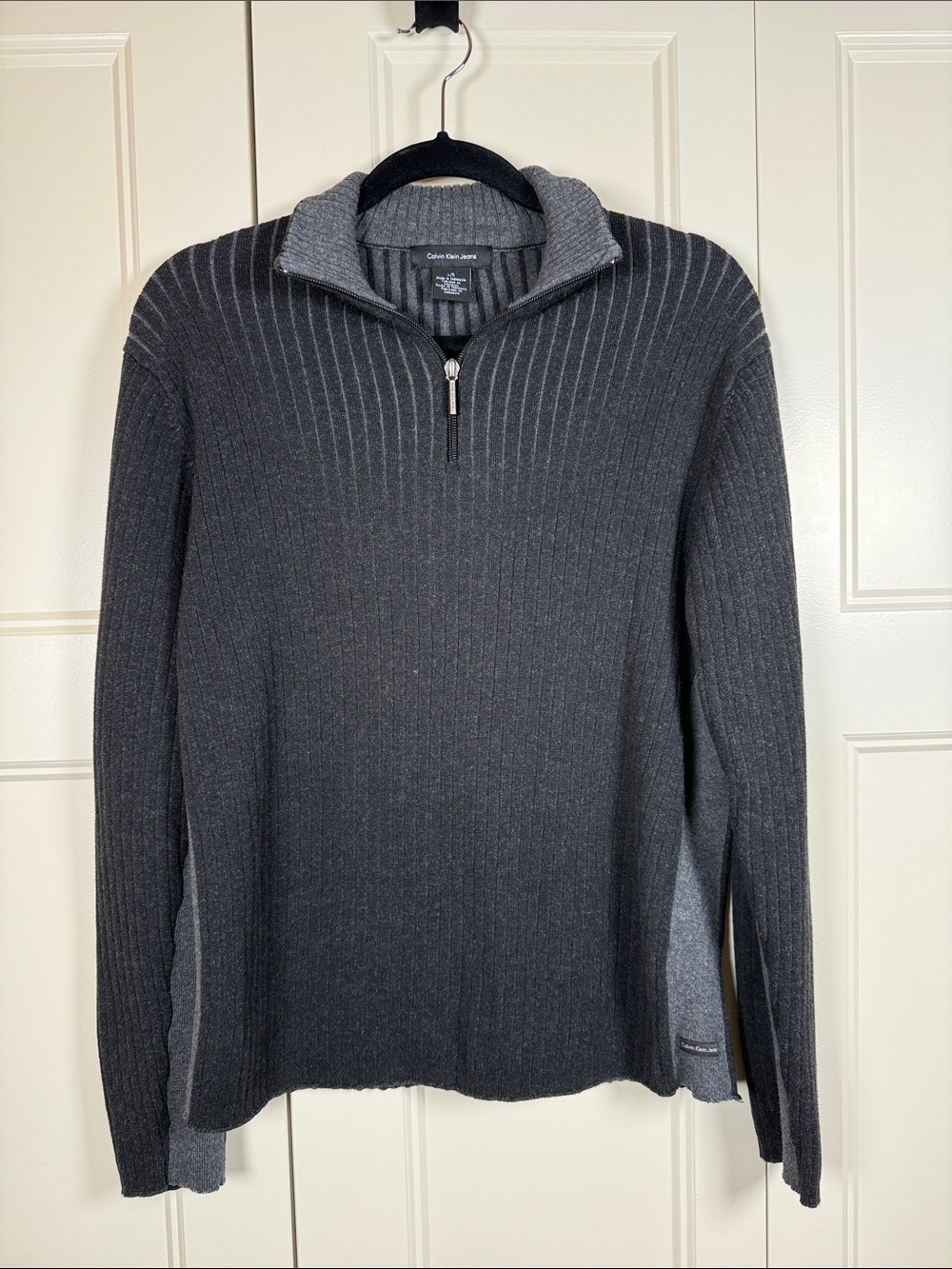 Calvin Klein Men’s Charcoal Gray Ribbed Half-Zip Sweater Size L